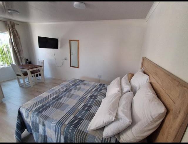 1 BEDROOM PROPERTY TO RENT IN SUNNINGDALE